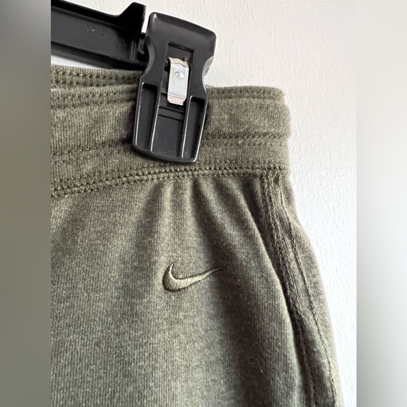 Nike The Athletic Dept. Women’s Pants, Olive Green, Size Large - Picture 3 of 7